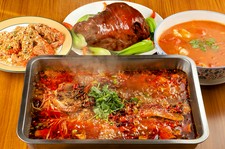 多彩な創作料理＆豊富なドリンクが楽しめる2時間の食べ飲み放題コース。2人～150人まで対応可。