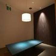 【KICHIRI 八尾】では、様々なタイプの個室をご用意。半個室、完全個室をご用意してプライベート空間でお食事をお楽しみ頂けます。