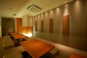 0004037074U1.jpg