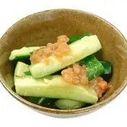 紀州南高梅の爽やかな酸味ときゅうりのパリパリ感がヤミツキに。