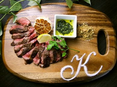 様々なタイプの個室で。接待のご利用にも