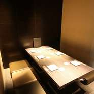 周りを気にせずゆっくりとお食事をお楽しみいただけます。
