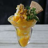 マンゴー＆マンゴーパフェ