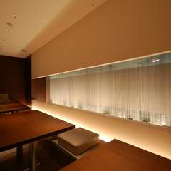 和様式美モダンスタイルの店内で、こだわりの料理で特別なひと時