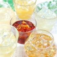 瓶ビール、各種カクテル、ハイボール、日本酒までお楽しみいただける飲み放題付きのコースプランが御座います。