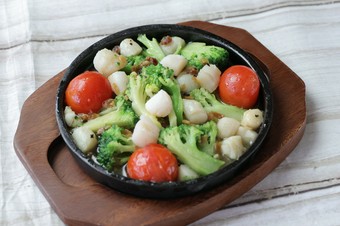 フレッシュモッツァレラの冷製カッペリーニ