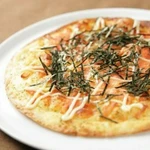 熟成明太子の唐辛子は独自にブレンドした辛さが後を引かない「先辛」。隠し味には九州産の柚子を使用しています。