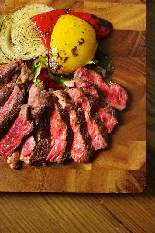 柔らか赤身肉ステーキ