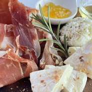 ワインにも、ビールにも、もちろんソフトドリンクにも合います♪♪