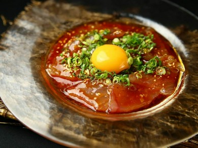 ビンチョウマグロのユッケカルパッチョ