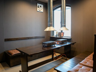 吟味した和牛と特製だれで味わう焼肉で客人をおもてなし