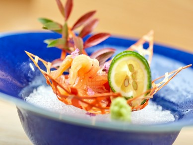 日本酒・泡盛・焼酎…。料理の味を引き立てる多彩なお酒