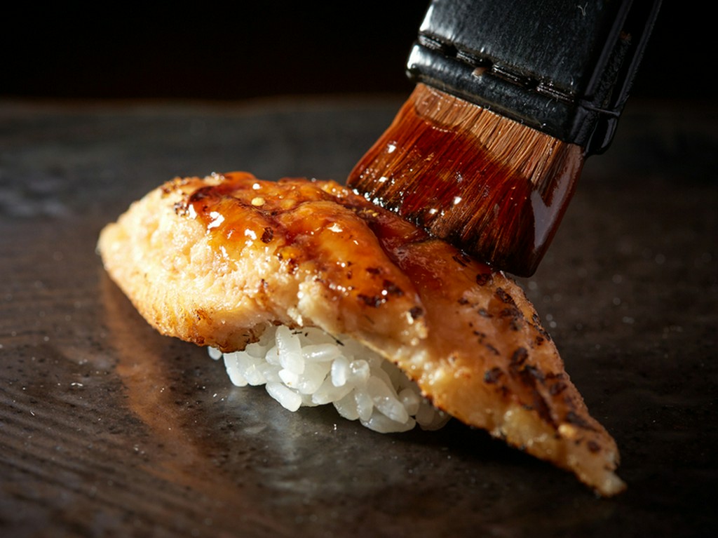 肉厚のアナゴをふっくらと炊き上げる『煮穴子』