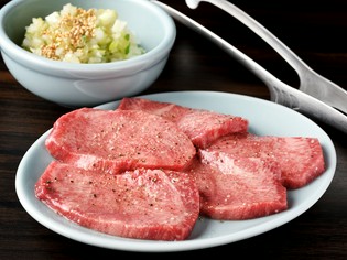 厚み、大きさ、味付け。計算されたおいしさ『牛タン塩』