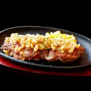 ニンニク好きに捧げる、特製ニンニク山盛りスペシャル！デートの中、商談前等のシチュエーションでのお召し上がりは自己責任でお願いいたします(笑)。

150g=1,738円
200g=2,068円
300g=2,838円
400g=3,498円
