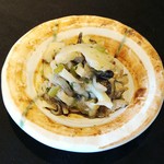 宮城三陸産の牡蠣は濃厚なうまみとプリプリ感が特徴です。ふっくらサクサクに揚げました。