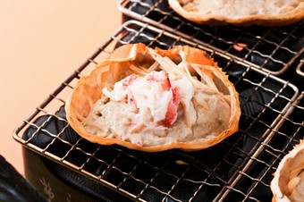 蟹味噌甲羅焼き