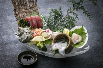  北海道 鮮魚の造り《五種盛》