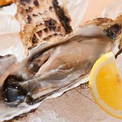 厚岸 生ガキ　レモン絞り