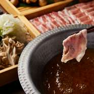 ～生姜屋 黒兵衛とは～
｢生姜｣が主役の新和食と北海道の新鮮なの食材が自慢｡
｢生姜の効能｣･免疫力アップアンチエイジング･血行不良の改善･ダイエット･美肌効果
生姜の持つ｢健康効果｣や｢美容効果｣に注目し、決して､メインにはならない生姜を全面に押し出した､黒兵衛ならではのすべて職人による手作り創作和食をお楽しみ頂けます｡