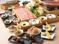 全コース「出汁しゃぶ・おばんざい・茶碗蒸しと鰹節食べ放題・甘味」付き！おかかを飲み放題も楽しめる『お任せコース』や〆までしっかり楽しめる『定番コース』などお食事のシーンに合わせてお選びいただけます。