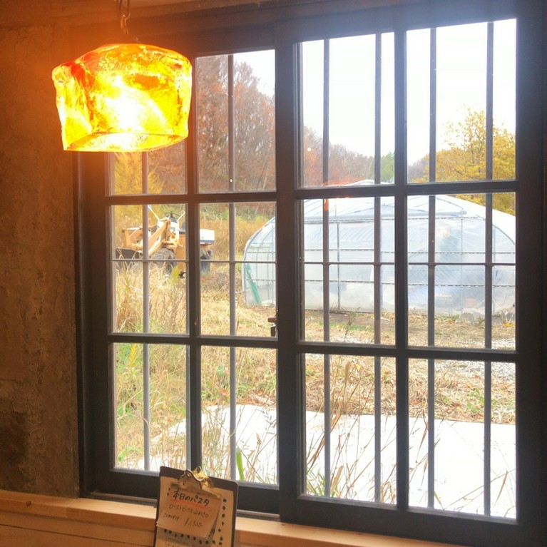 四季折々の表情を窓から眺めながらお食事を