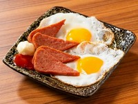 沖縄の味、ここにあり。ポーク玉子でほっと一息！