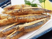 鹿児島県に属する甑島（こしきじま）列島で獲れたキビナゴをカラッと香ばしく揚げました！