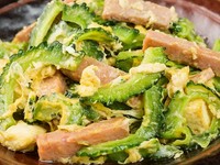 ご飯・味噌汁・小鉢付