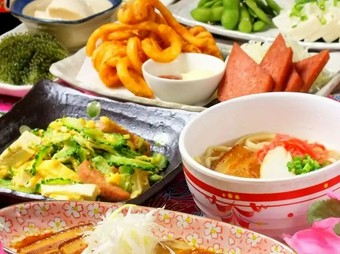 大人気海人サラダやゴーヤチャンプル～やカーリーポテトフライとデザートがついた豪華コースになります！