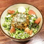 ご飯・味噌汁・小鉢付


