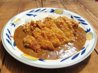 ご飯・みそ汁・小鉢・お新香