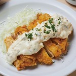 ご飯・みそ汁・小鉢付き