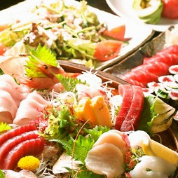 旬の食材を使い職人が握る､お寿司を楽しみたい方におすすめのコース♪逸品料理や茶碗蒸し､飲み放題も♪