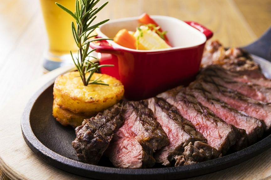 US産ビーフストリップロインのグリル ガーリックソース