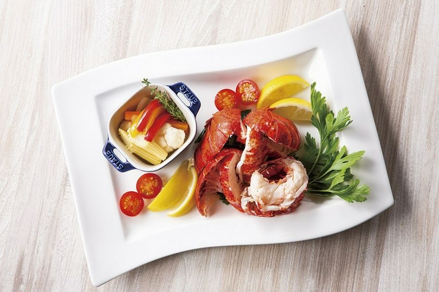 オマールテールのグリル フレッシュトマトソース