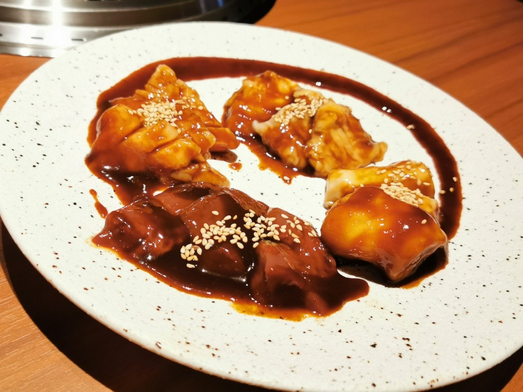 ホルモン4種盛り