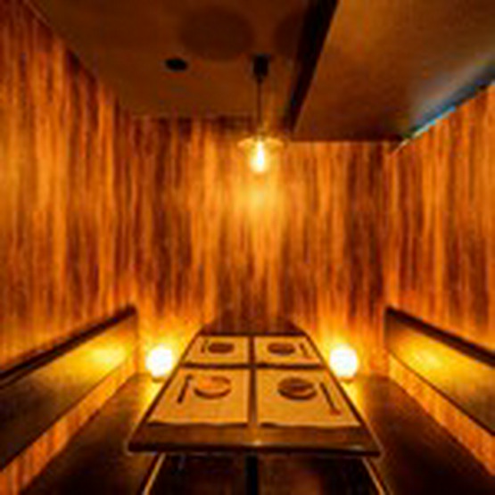 個室 炙り肉寿司 肉バル 楓 Kaede 三宮店 三宮 居酒屋 写真 ヒトサラ