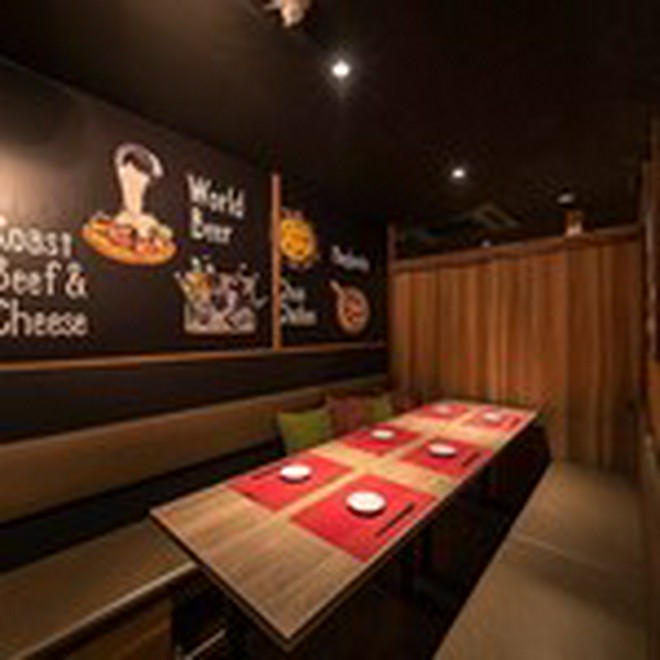 個室 チーズ 肉バル Napoli ナポリ 梅田店 東梅田 お初天神 太融寺 居酒屋 お店の特徴 ヒトサラ 個室 チーズ 肉バル Napoli ナポリ 梅田店 東梅田 お初天神 太融寺 居酒屋 お店の特徴 ヒトサラ