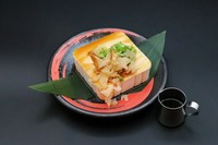 冷奴には松江の醤油「正之助」