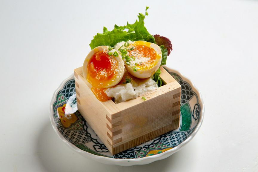 串は部位によって最適な味付けでご提供『串焼きお任せ5種盛り』
