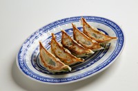 女性に人気の鶏肉を使用しさっぱりと仕上げました。
写真は、店内提供時の物です。