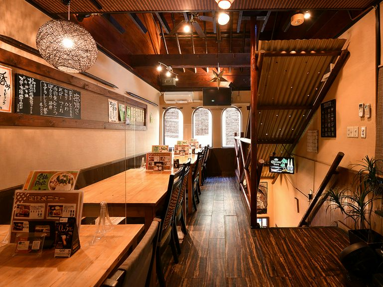 1軒目におすすめ!賑やかな雰囲気で緊張もほぐれるお店です!