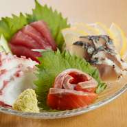 小（1～2人前）1078円／中（2～3人前）1518円／大（3～4人前）1848円