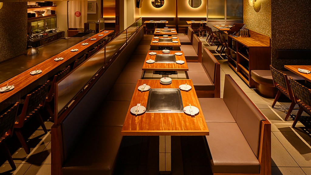 日常を忘れ、食事の時間を心から楽しめる理想的な場所