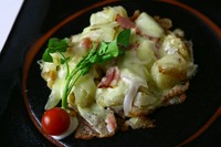 甚六ポテト：ポテト・ベーコン・チーズ・オニオン