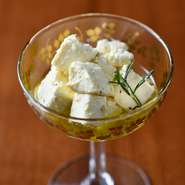 料理長が自宅で振る舞っていた逸品をお店でも味わえるようになりました。