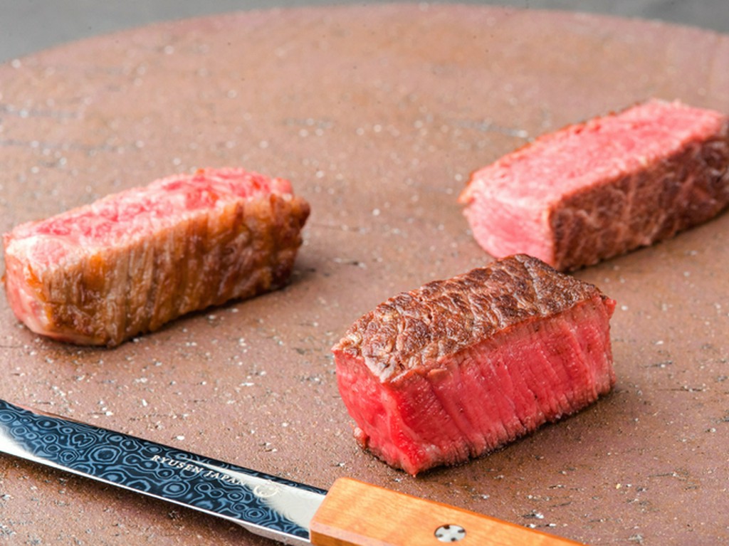 北海道の生産者と繋がり、自身で目利きした地元産食材を使用