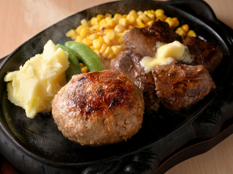 楽しみ方は自由自在。ステーキ＆ハンバーグが誘う幸せな食時間