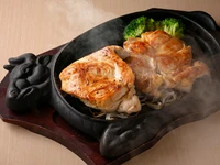 皮なし鶏モモ肉ステーキ200g＋皮なし鶏ムネ肉のステーキ200g